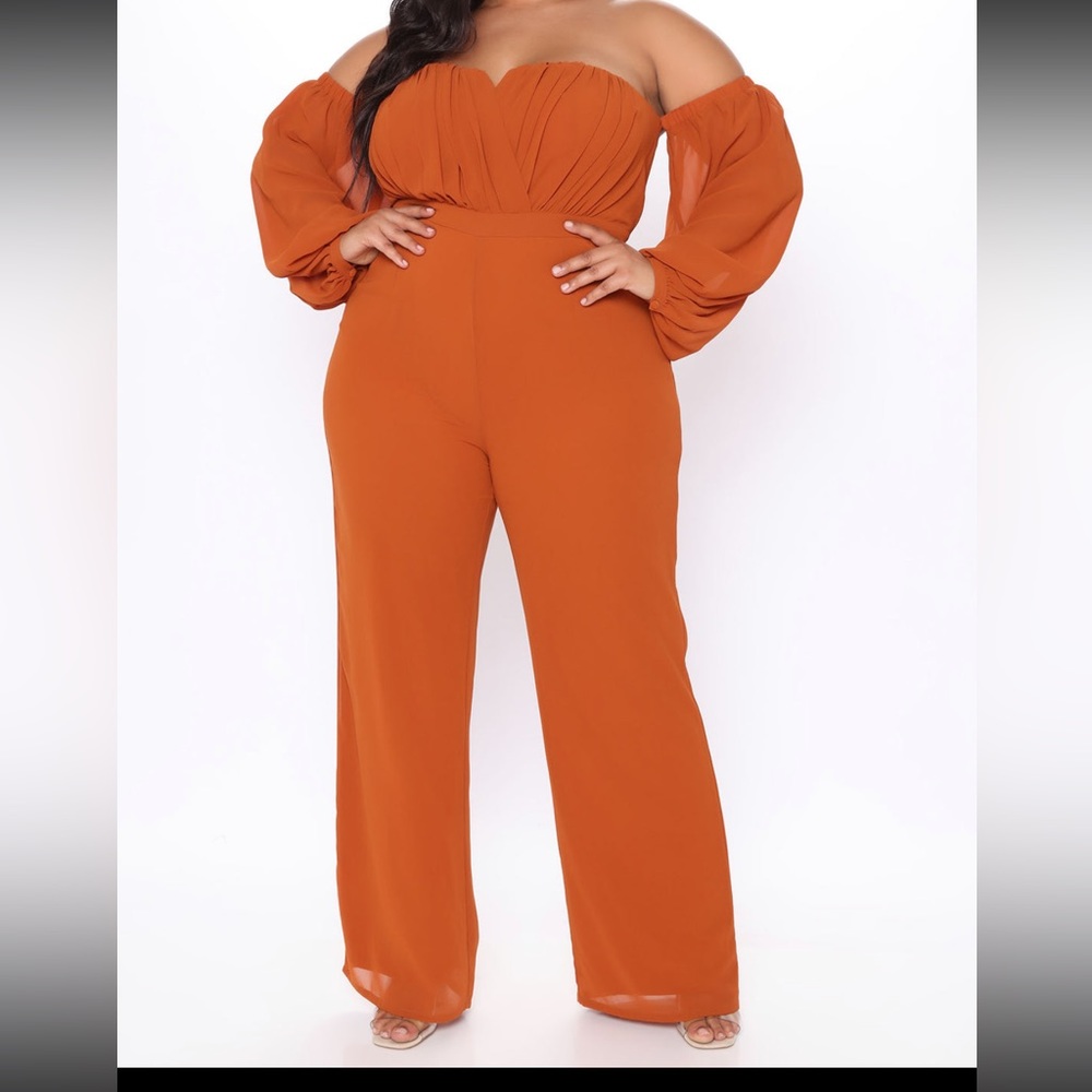 Fashion nova jumpsuit